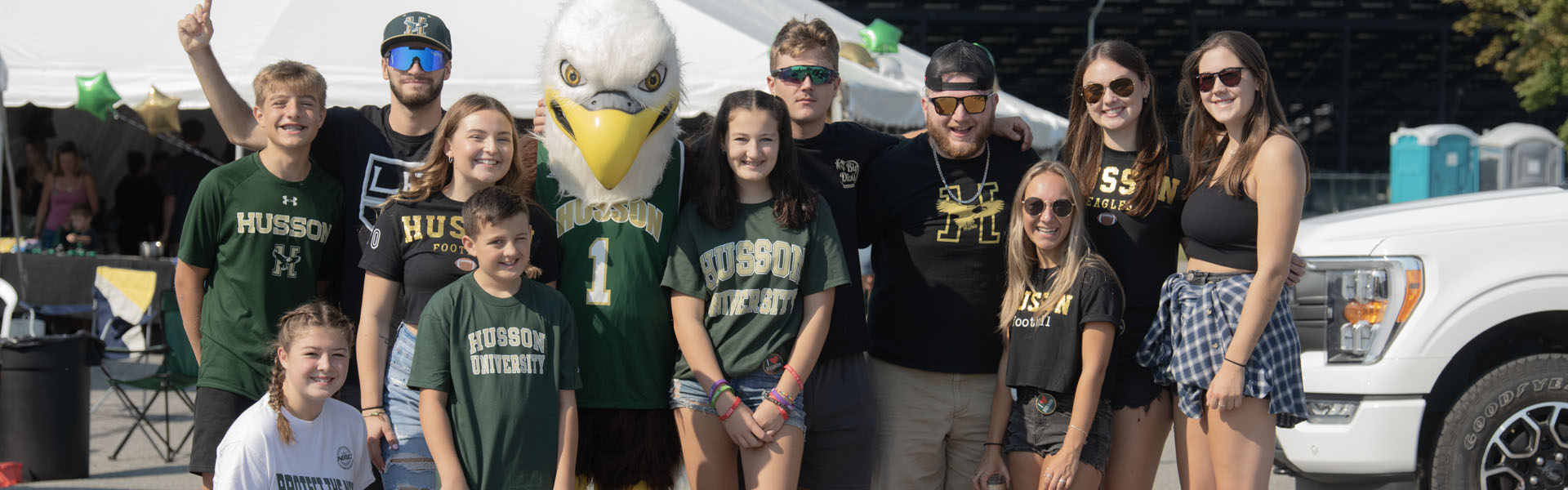 Alumni and Students attend Homecoming