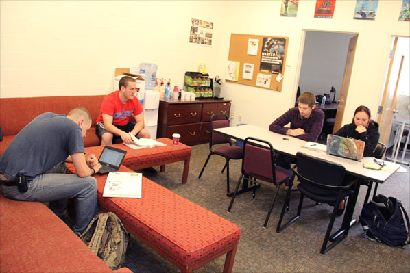 husson-admissions-veteransservicesroom.jpg