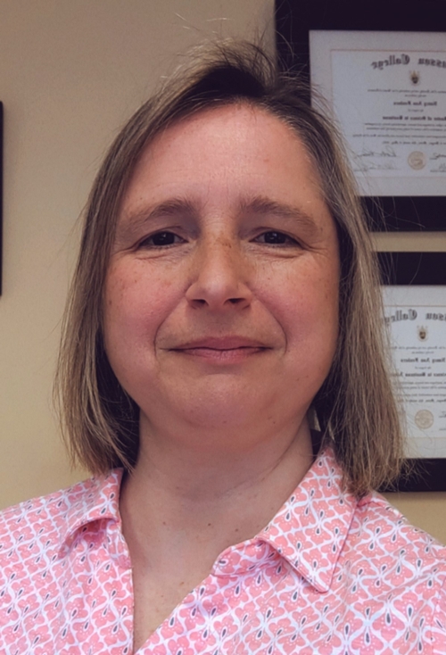 headshot of Nancy Fenders