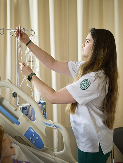 3-year-bsn-nurse.jpg