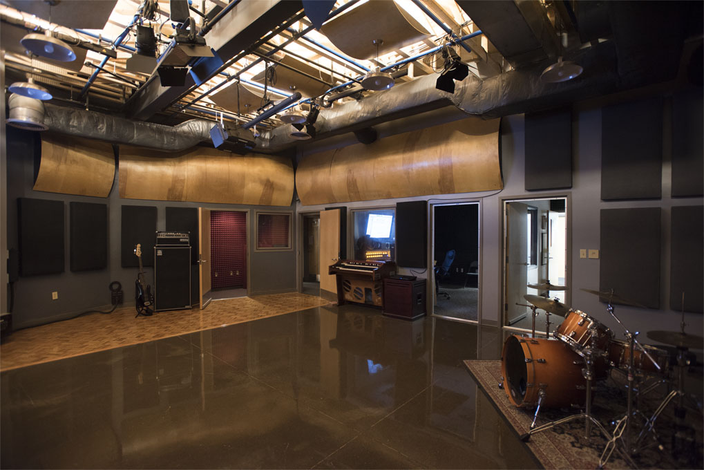 The new NESCom audio recording studio