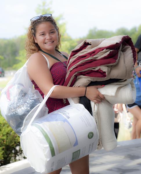 student moving in